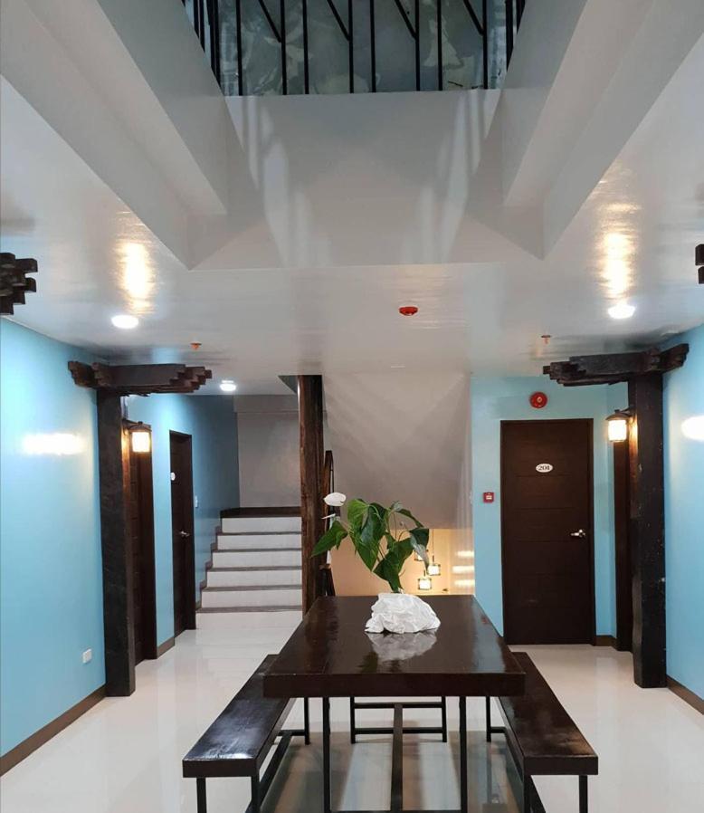 Hotel Lourdes Laoag Exterior foto
