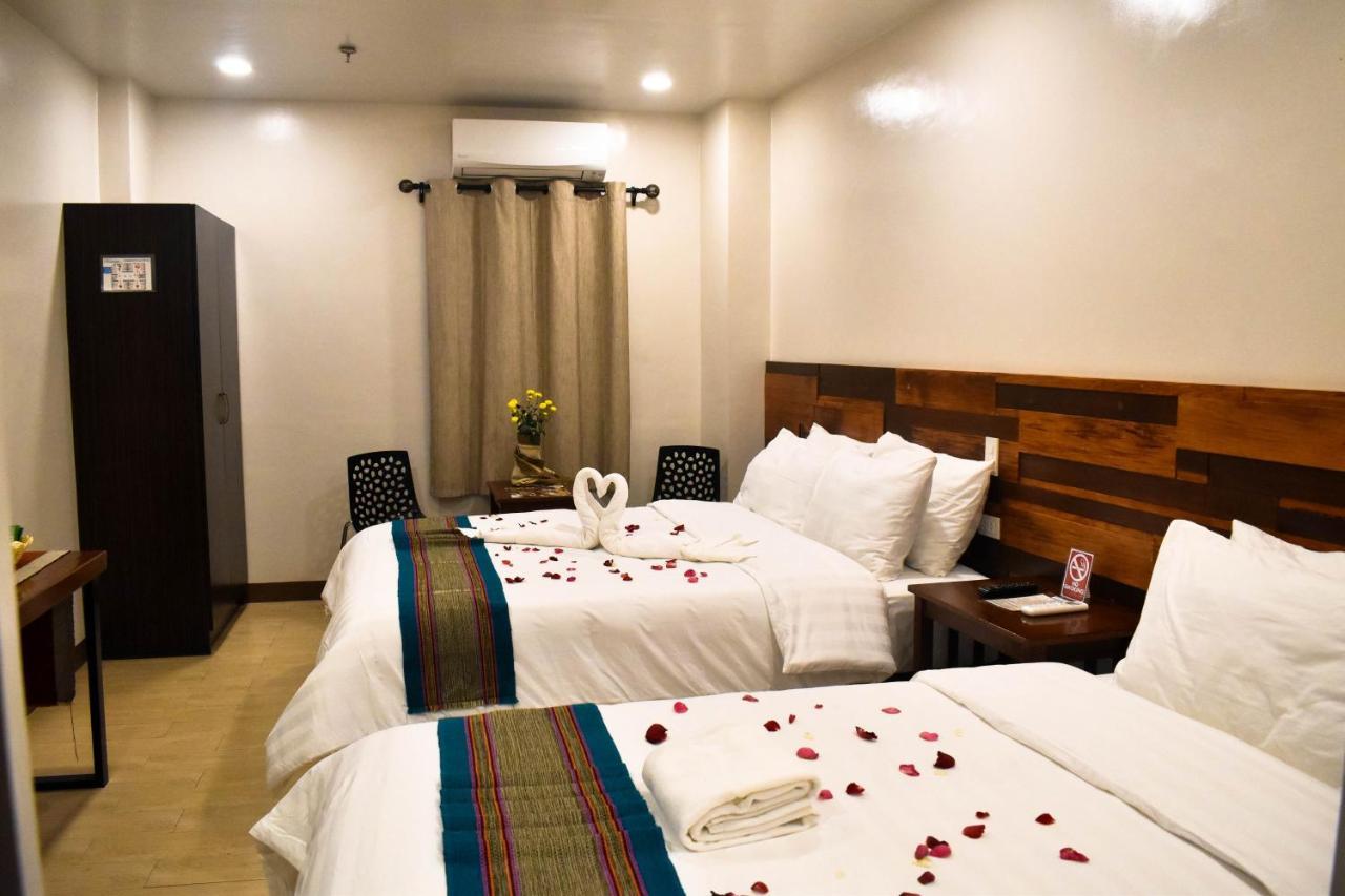 Hotel Lourdes Laoag Exterior foto